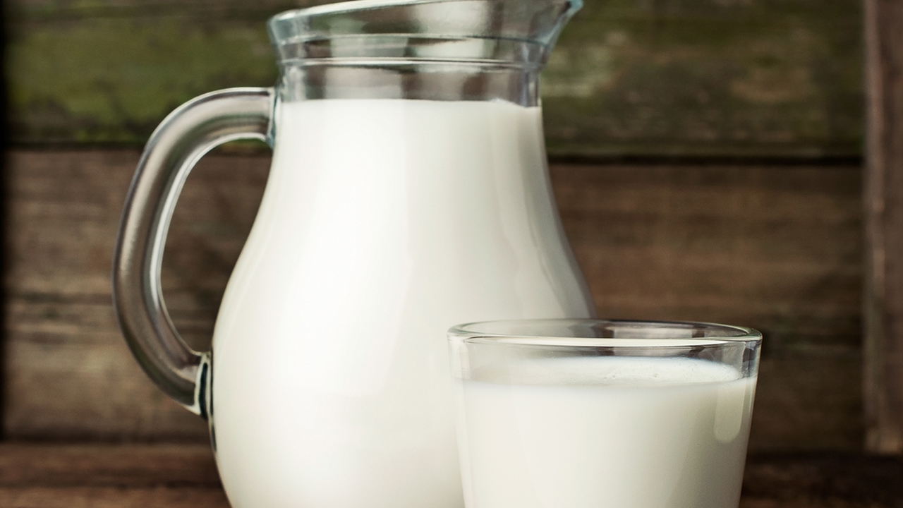 <strong>高血糖的人喝牛奶需要注意什么？睡前为什么不能喝牛奶？</strong>