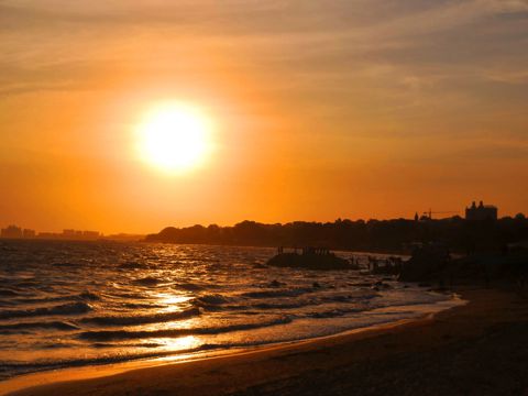 2022除夕吃年夜饭的祝福文案说说 描写除夕吃年夜饭的祝福句子